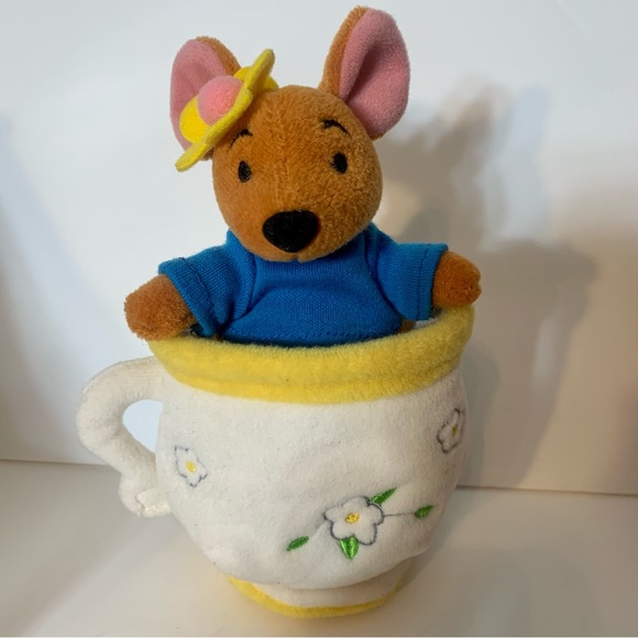 Disney Toys Disney Teacup With Surprise Roo From Winnie The Pooh